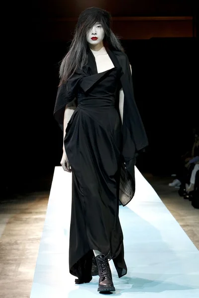 Look 34